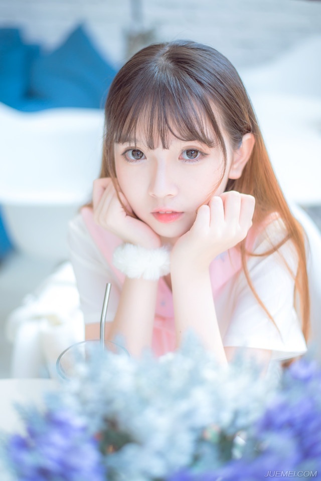 你没拥有的人脉叫我姐妹，你得不到的男人叫我宝贝。